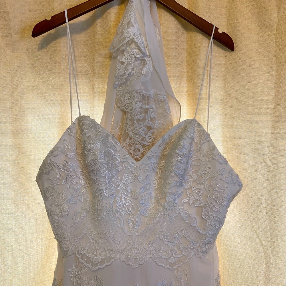 White Long Dress With Train Size 8